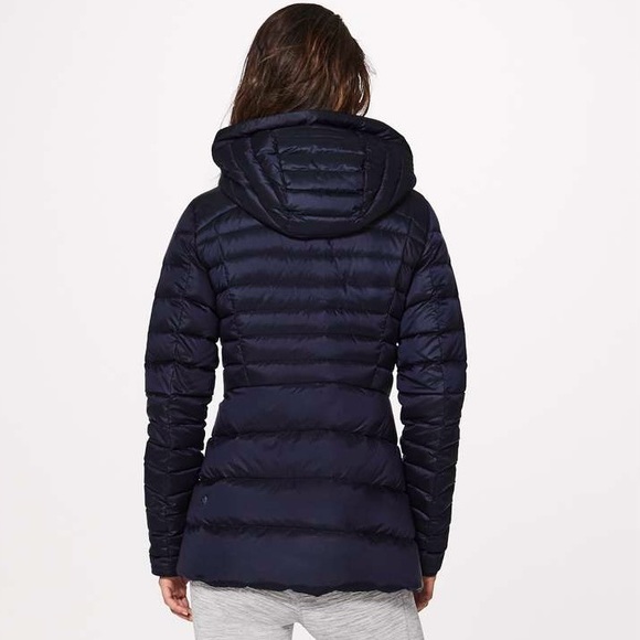 Lululemon Down for It down-filled puffer jacket. 💜 - Picture 8 of 8